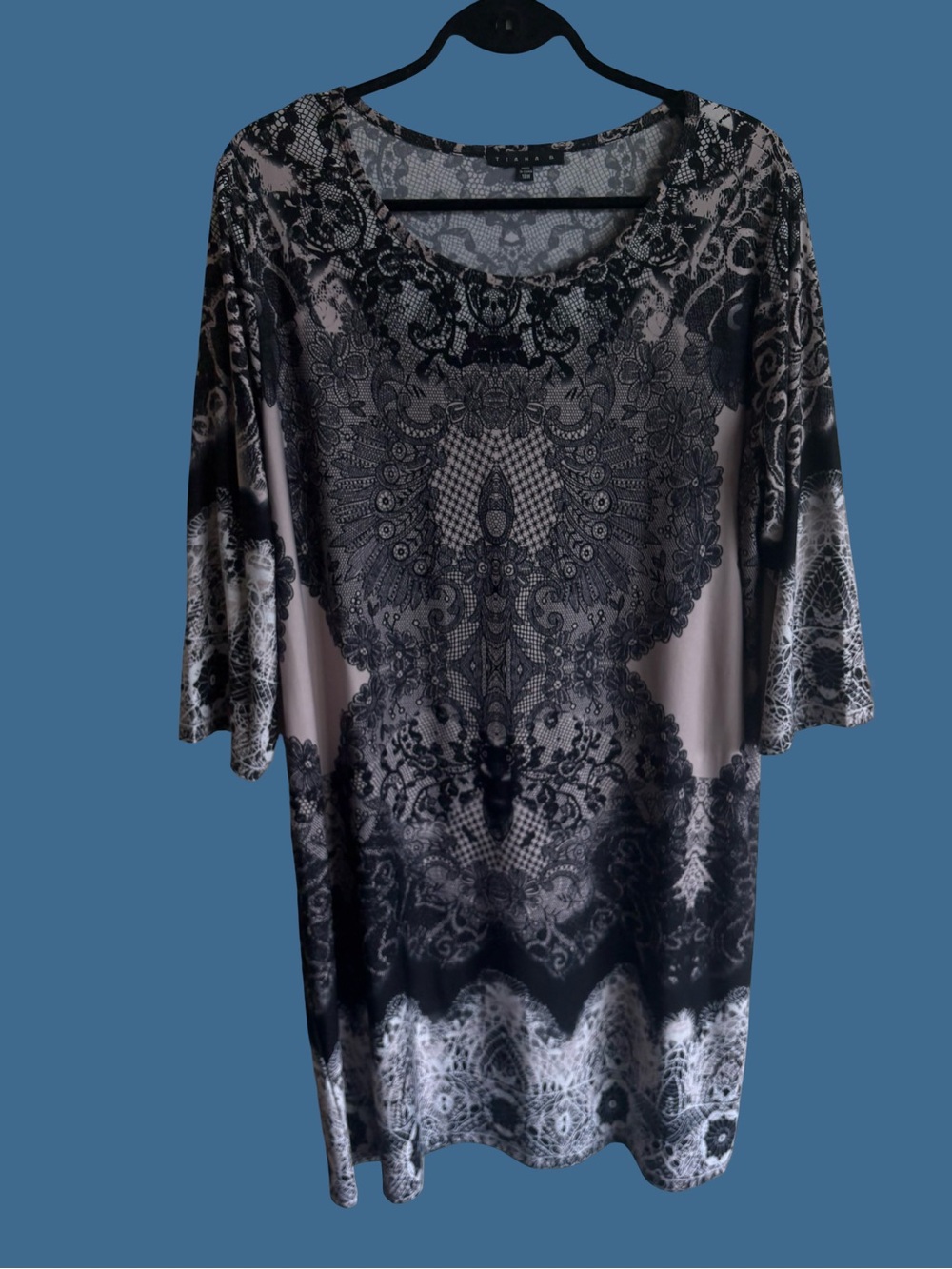Tiana B. Black & peach Lace-Pattern stretch Midi Dress